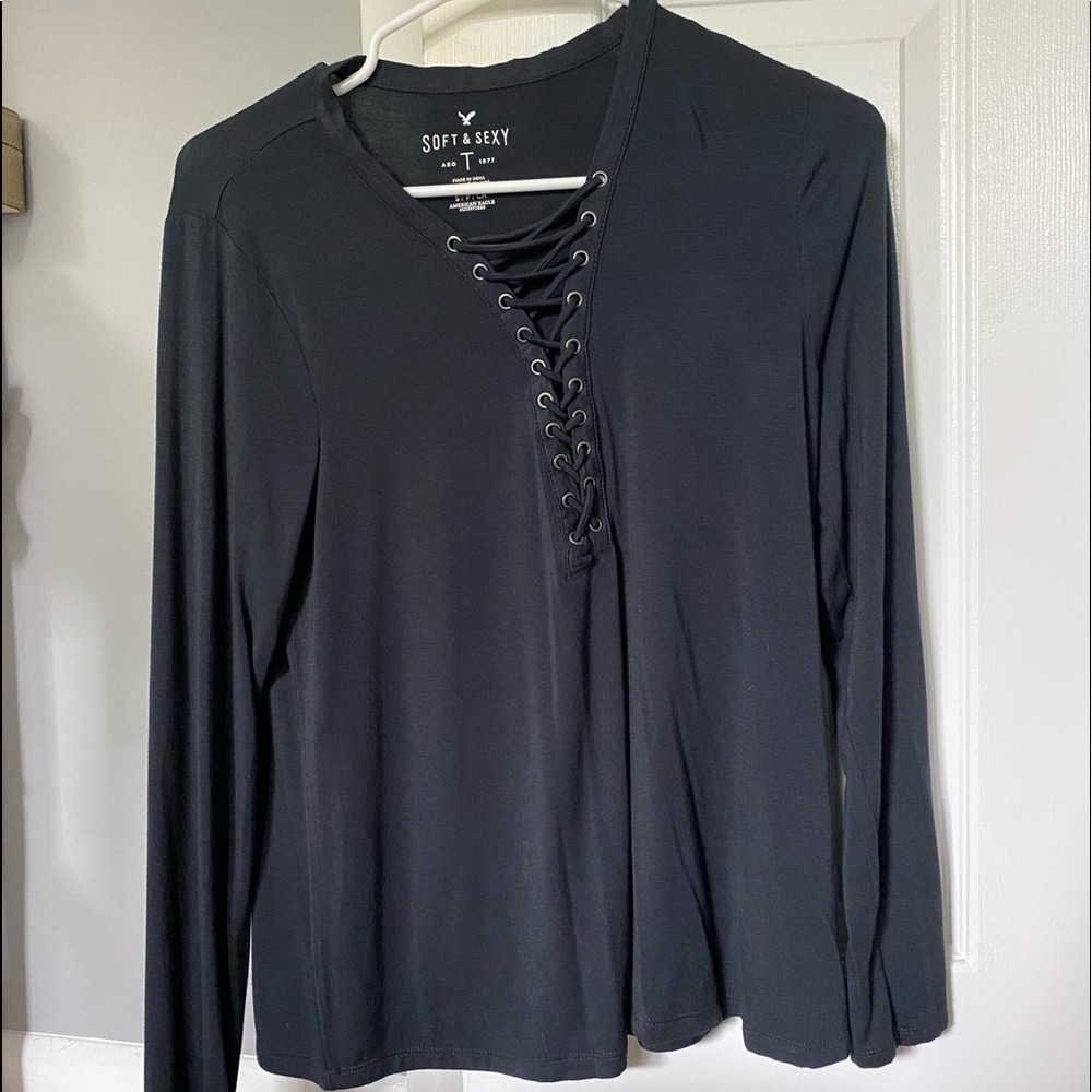 American Eagle long sleeve tee